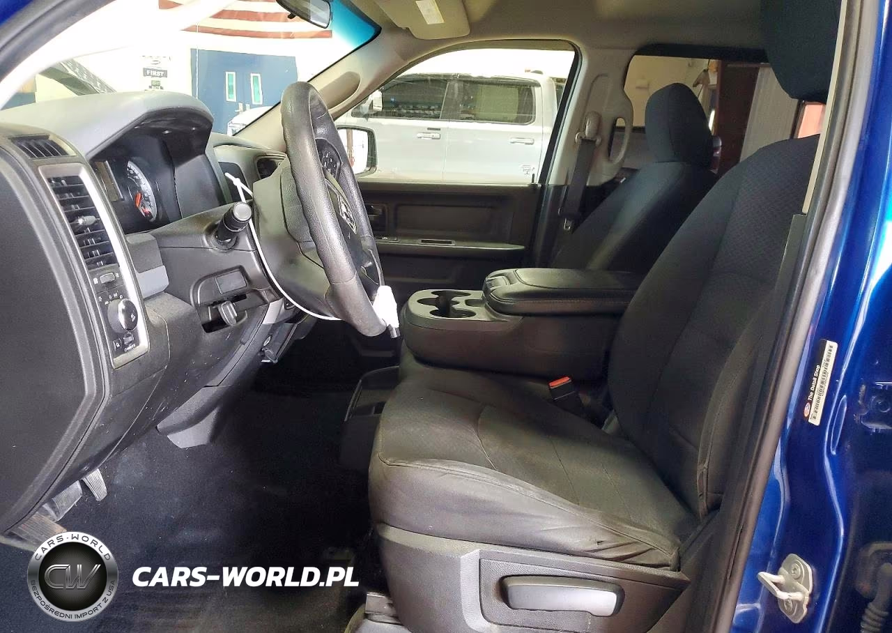 2019 Ram 1500 Classic Tradesman VIN:1C6RR7KT5KS615171 - 7