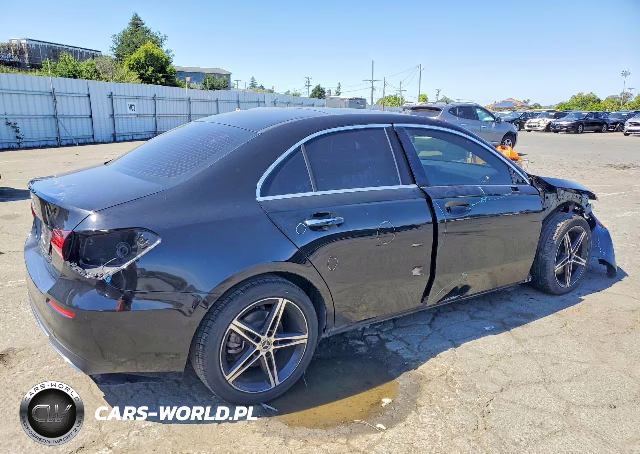 2021 Mercedes-Benz A 220 VIN:W1K3G4EB7MJ257026 - 3