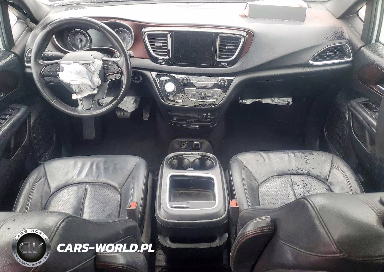 2019 Chrysler Pacifica Touring L Plus VIN:2C4RC1EG6KR746195 - 8