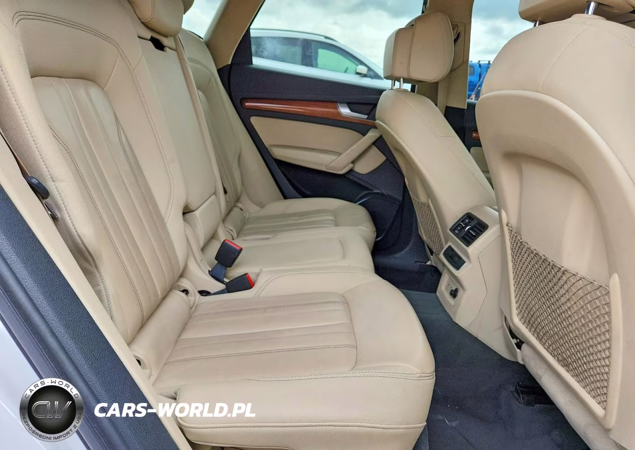2021 Audi Q5 Premium VIN:WA1AAAFYXM2005831 - 11