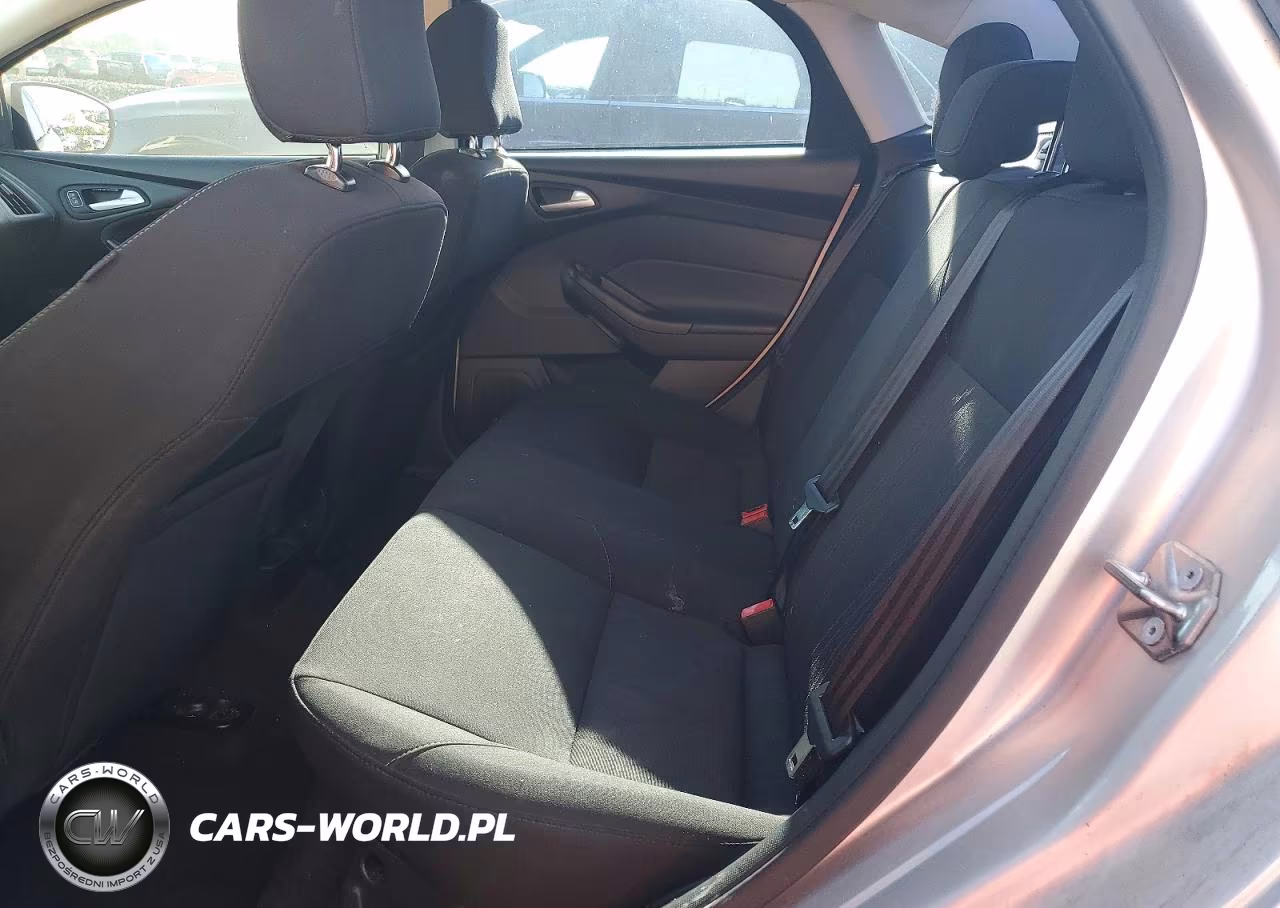2017 Ford Focus Sel VIN:1FADP3H21HL248505 - 10
