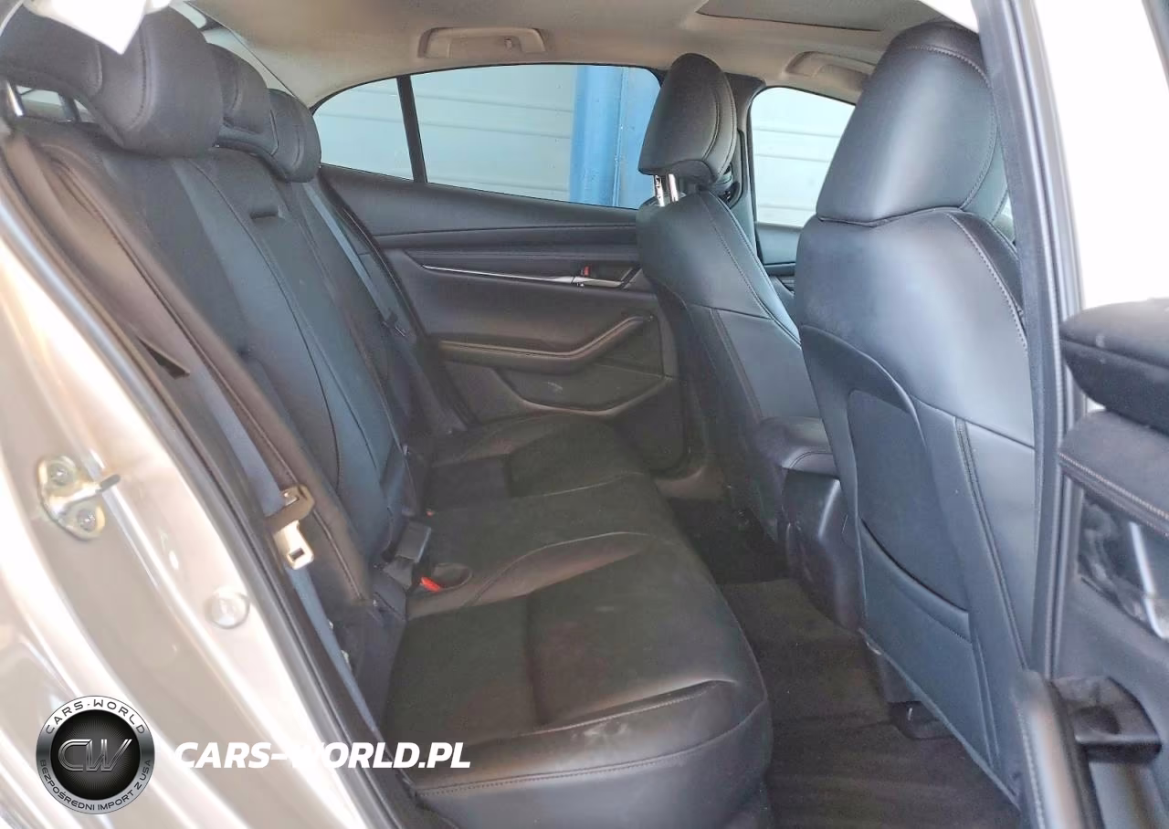 2026 Mazda 3 Preferred VIN:JM1BPACL3T1854060 - 10
