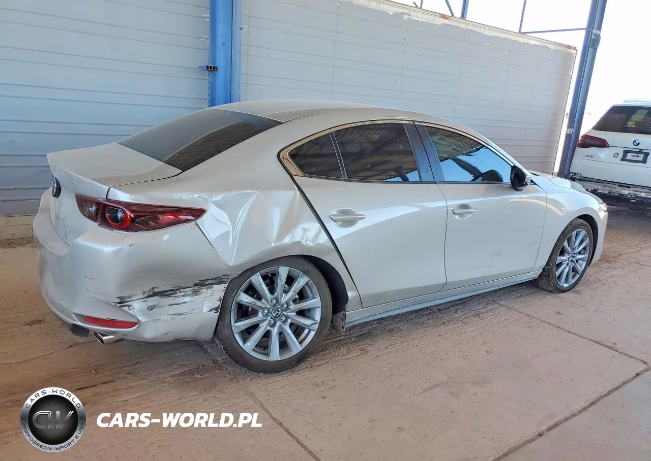 2026 Mazda 3 Preferred VIN:JM1BPACL3T1854060 - 3