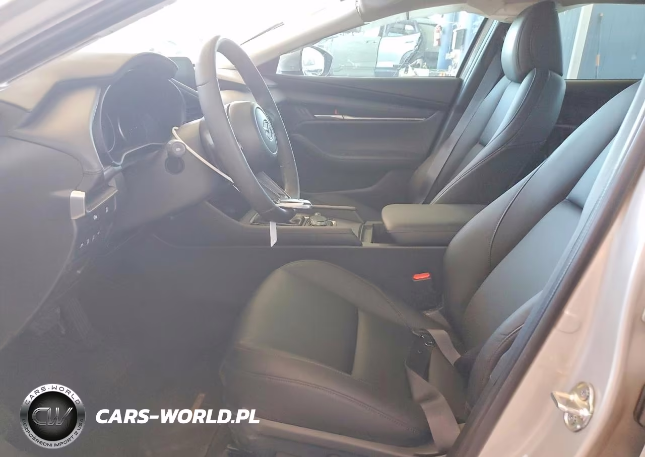 2026 Mazda 3 Preferred VIN:JM1BPACL3T1854060 - 7