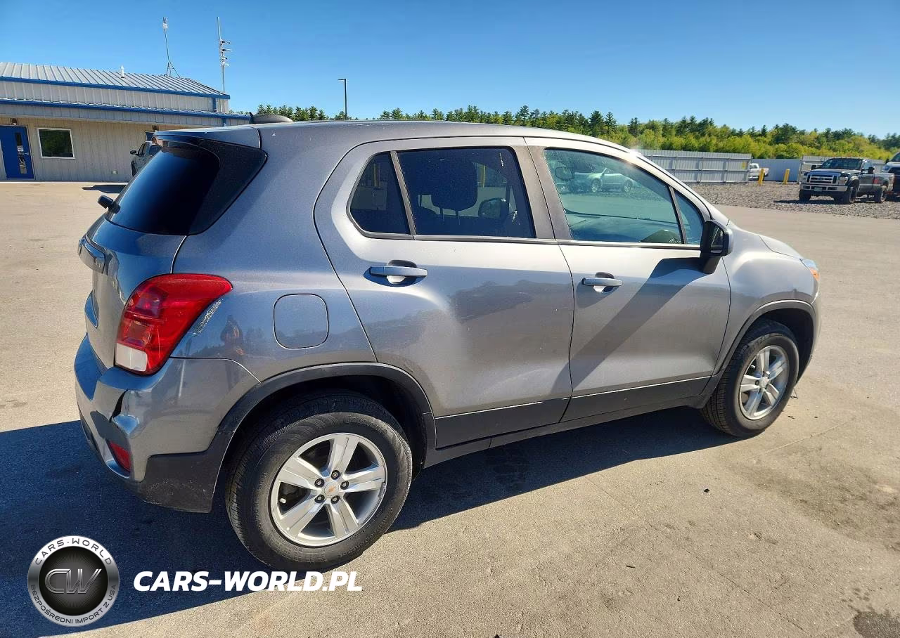 2020 Chevrolet Trax Ls VIN:3GNCJNSB1LL180402 - 3