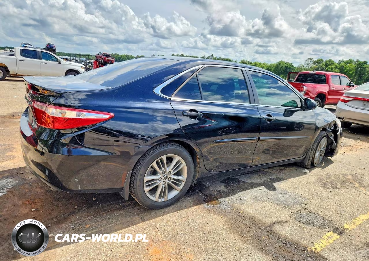 2017 Toyota Camry Se VIN:4T1BF1FK3HU373510 - 3