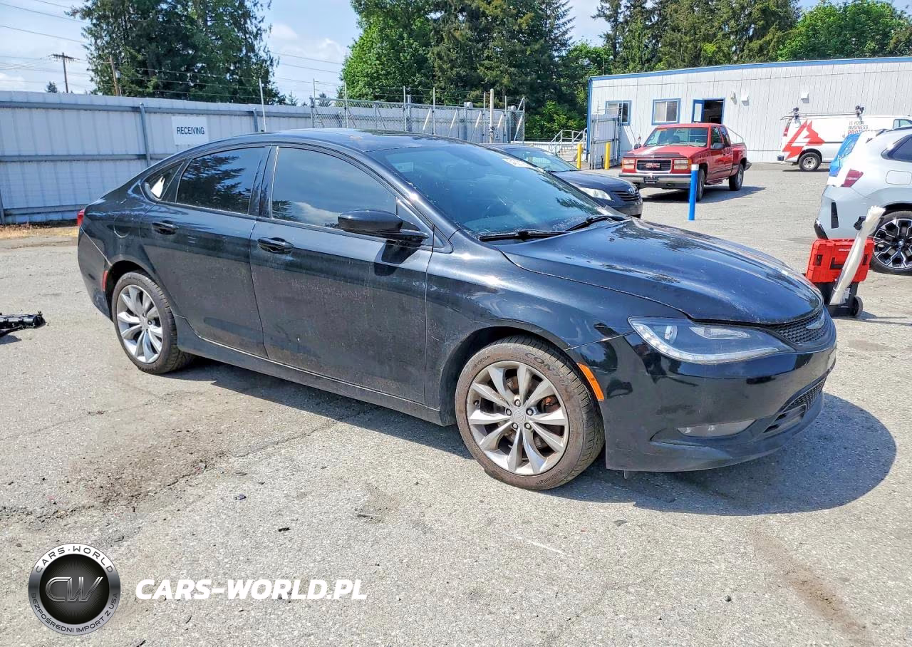 2015 Chrysler 200 S VIN:1C3CCCDG1FN718069 - 4