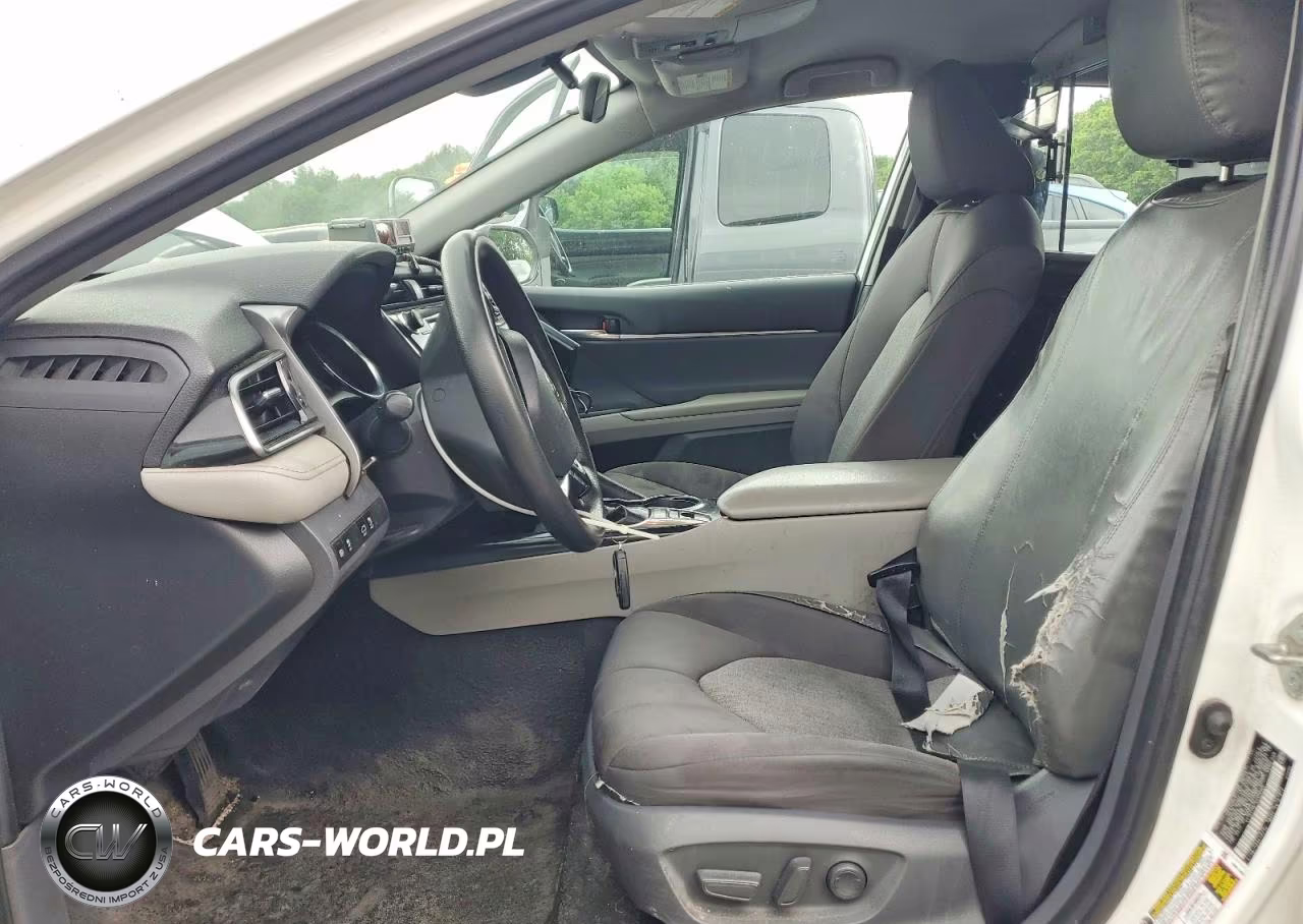 2019 Toyota Camry Le VIN:4T1B31HK7KU508968 - 7