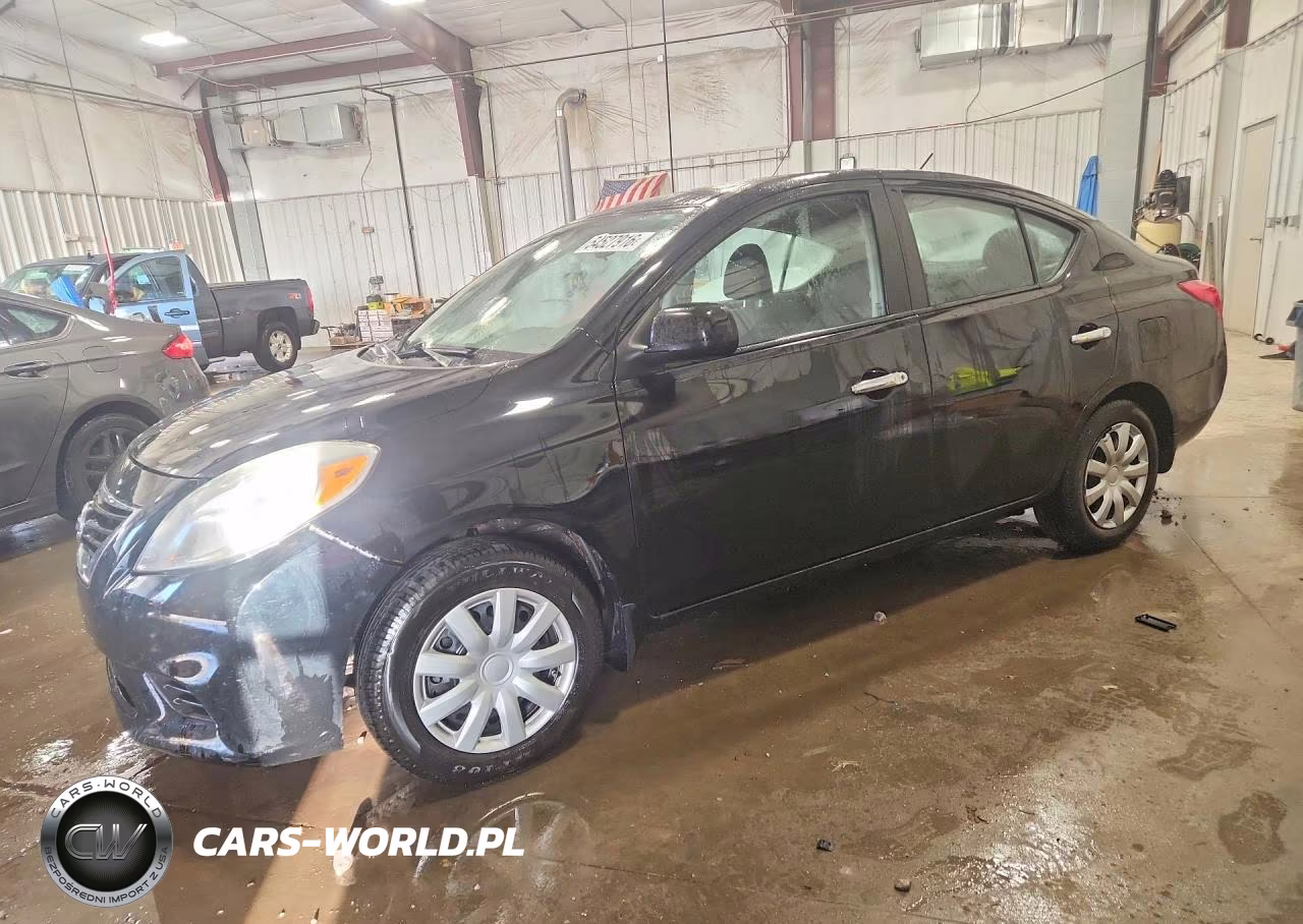 2012 Nissan Versa 1.6 S