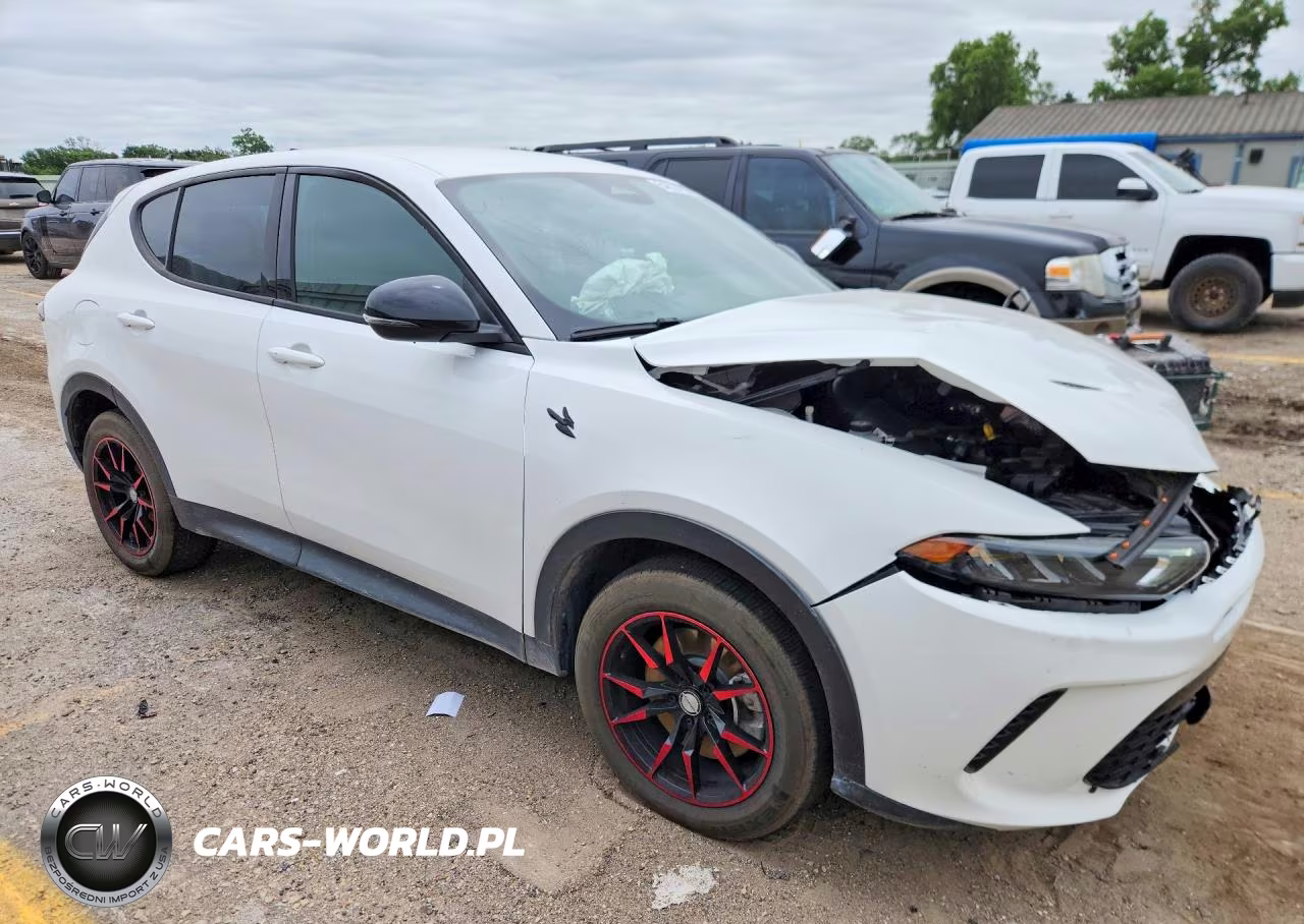 2025 Dodge Hornet Gt VIN:ZACNDFAN1S3A46626 - 4