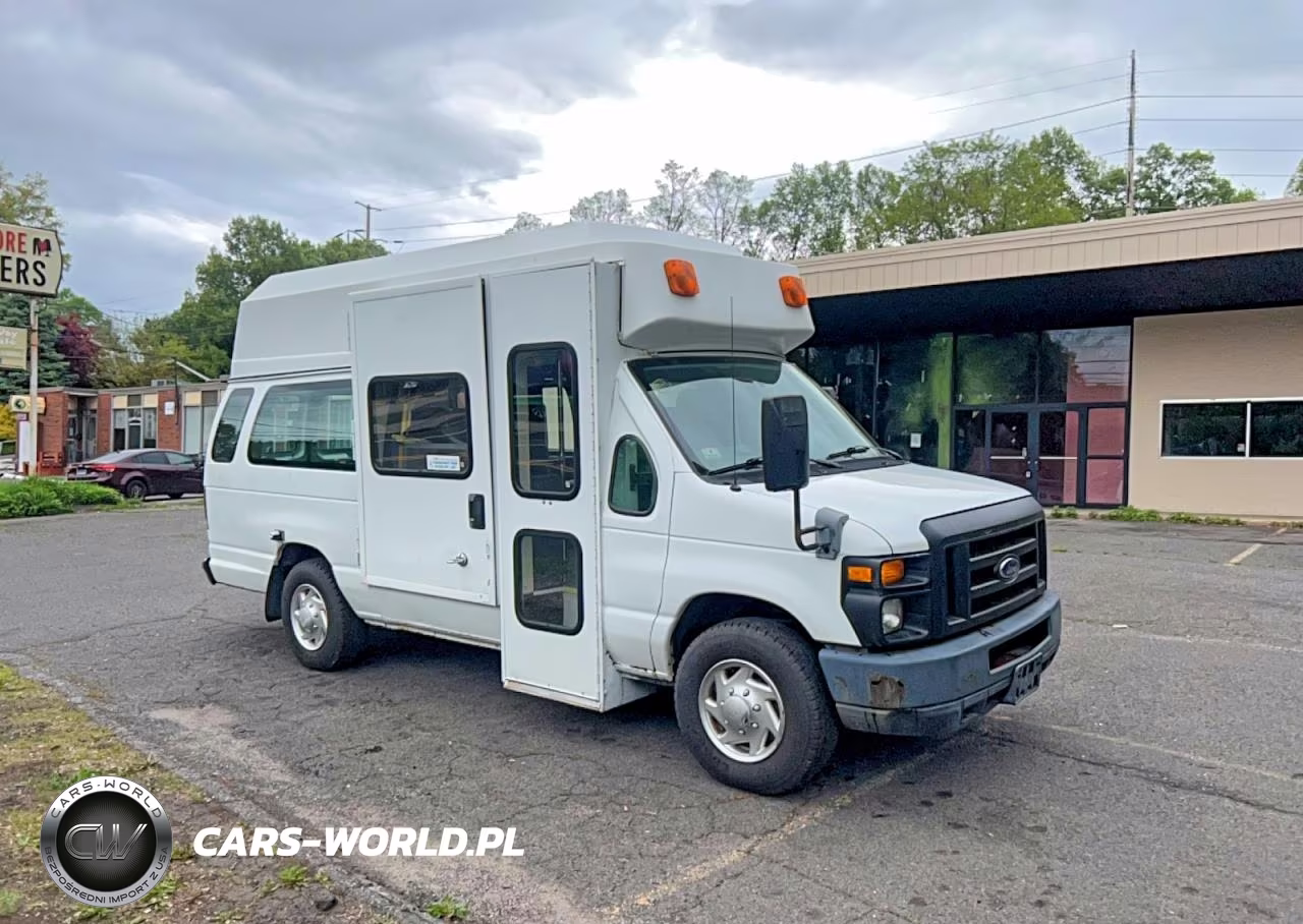 2011 Ford Econoline E350 Super Duty Van