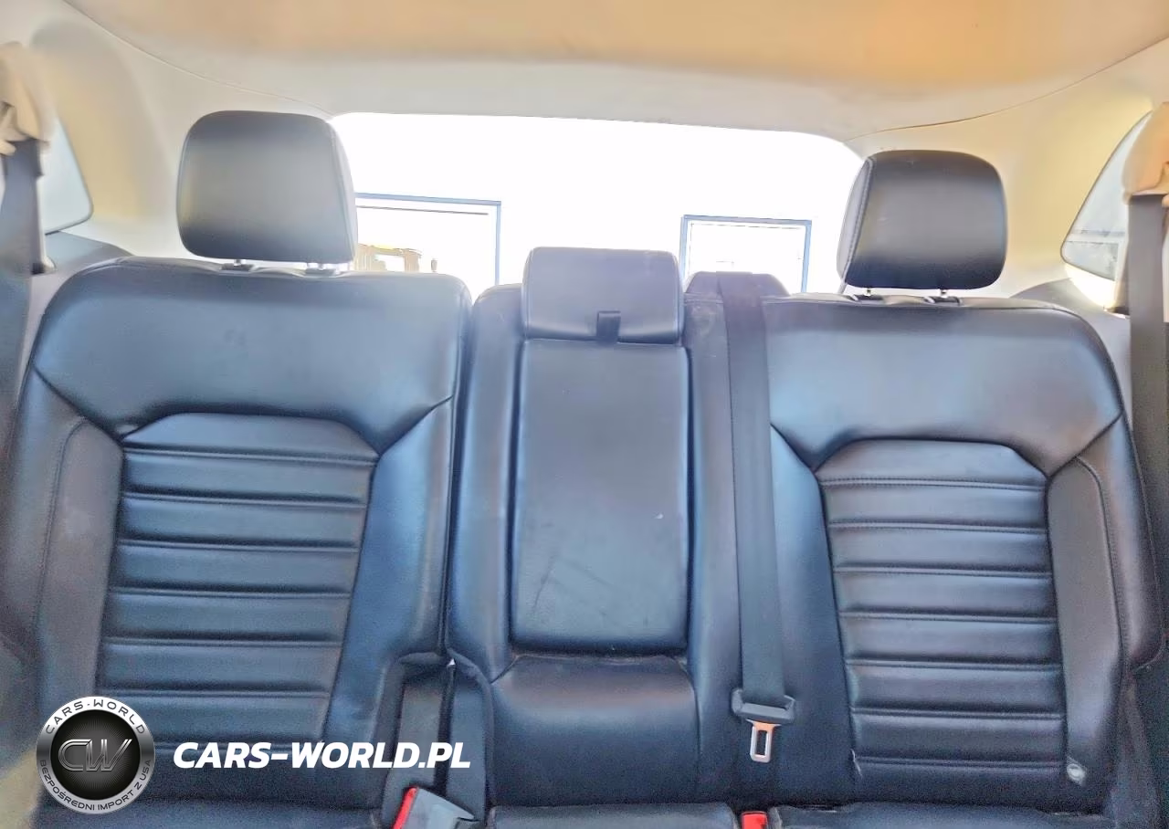 2019 Ford Edge Sel VIN:2FMPK4J96KBC26098 - 10
