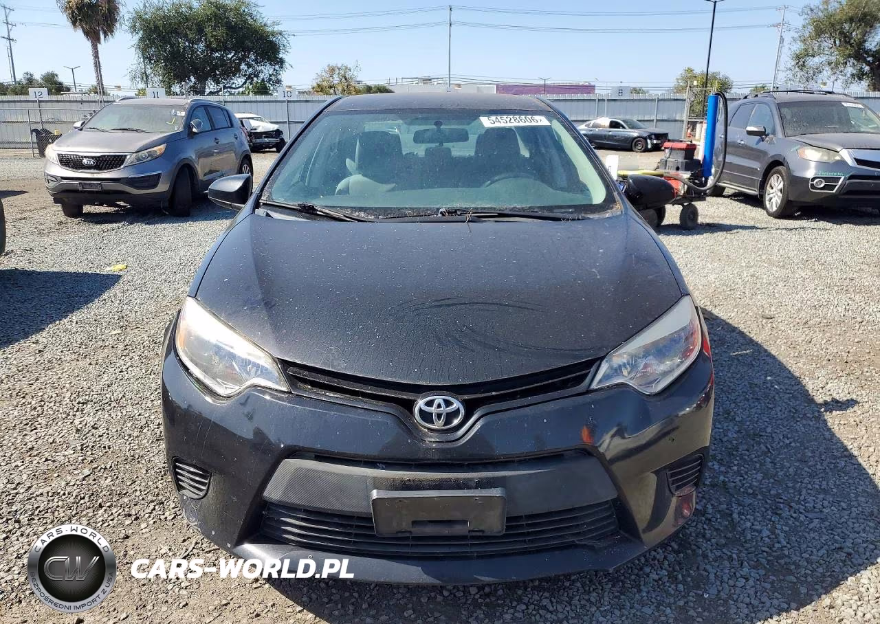 2015 Toyota Corolla Le VIN:5YFBURHE1FP355968 - 5