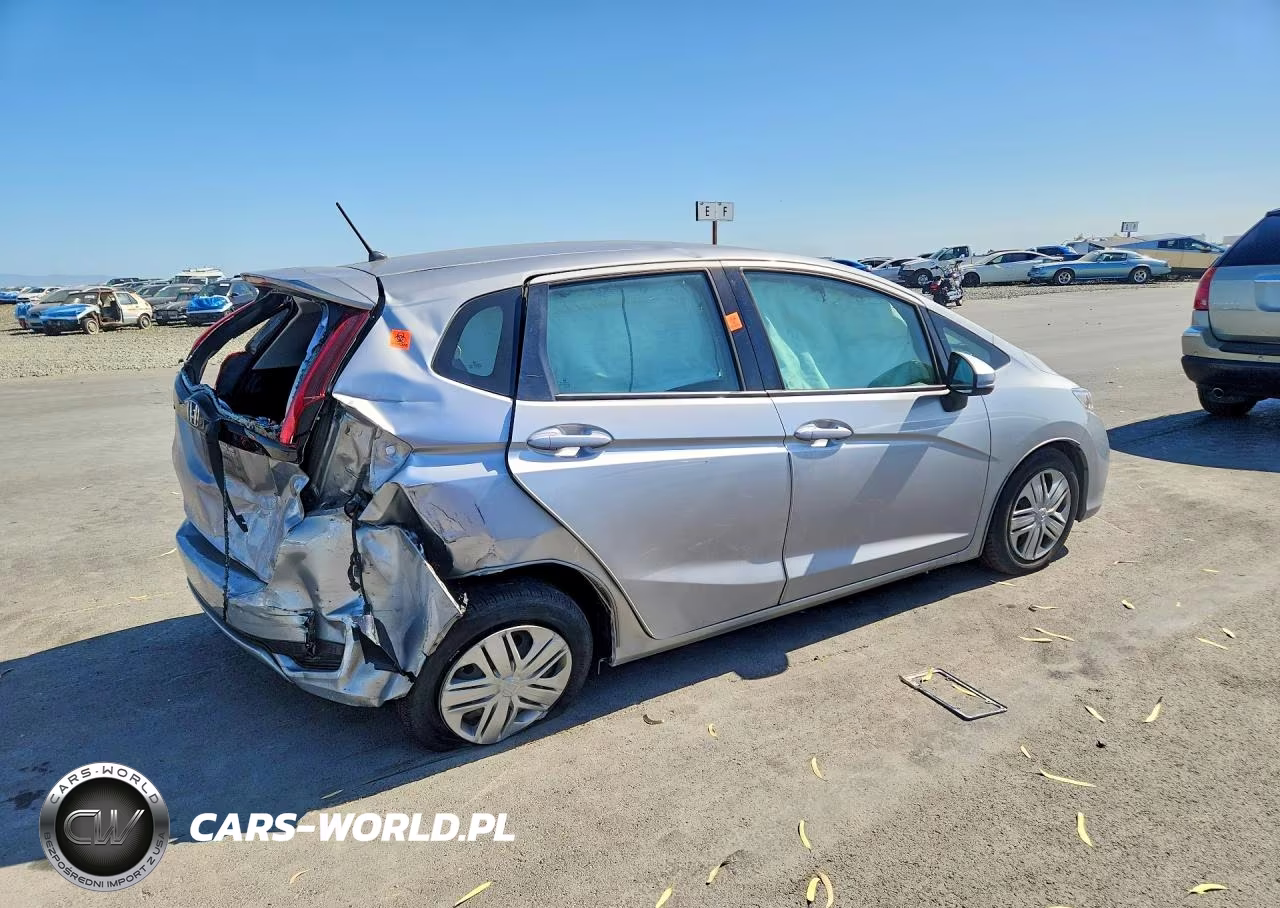 2019 Honda Fit Lx VIN:3HGGK5H45KM727665 - 3