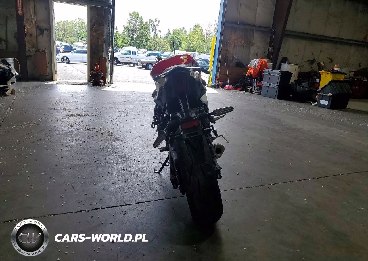 2026 Yamaha Yzf690 S VIN:JYARM60E6TA002985 - 4