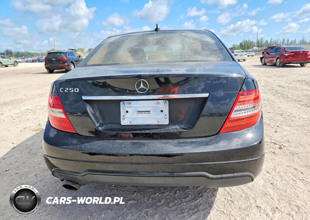 2014 Mercedes-Benz C 250 VIN:WDDGF4HBXEG233768 - 6