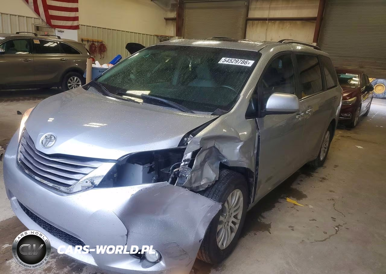 2017 Toyota Sienna Xle 8-Passenger