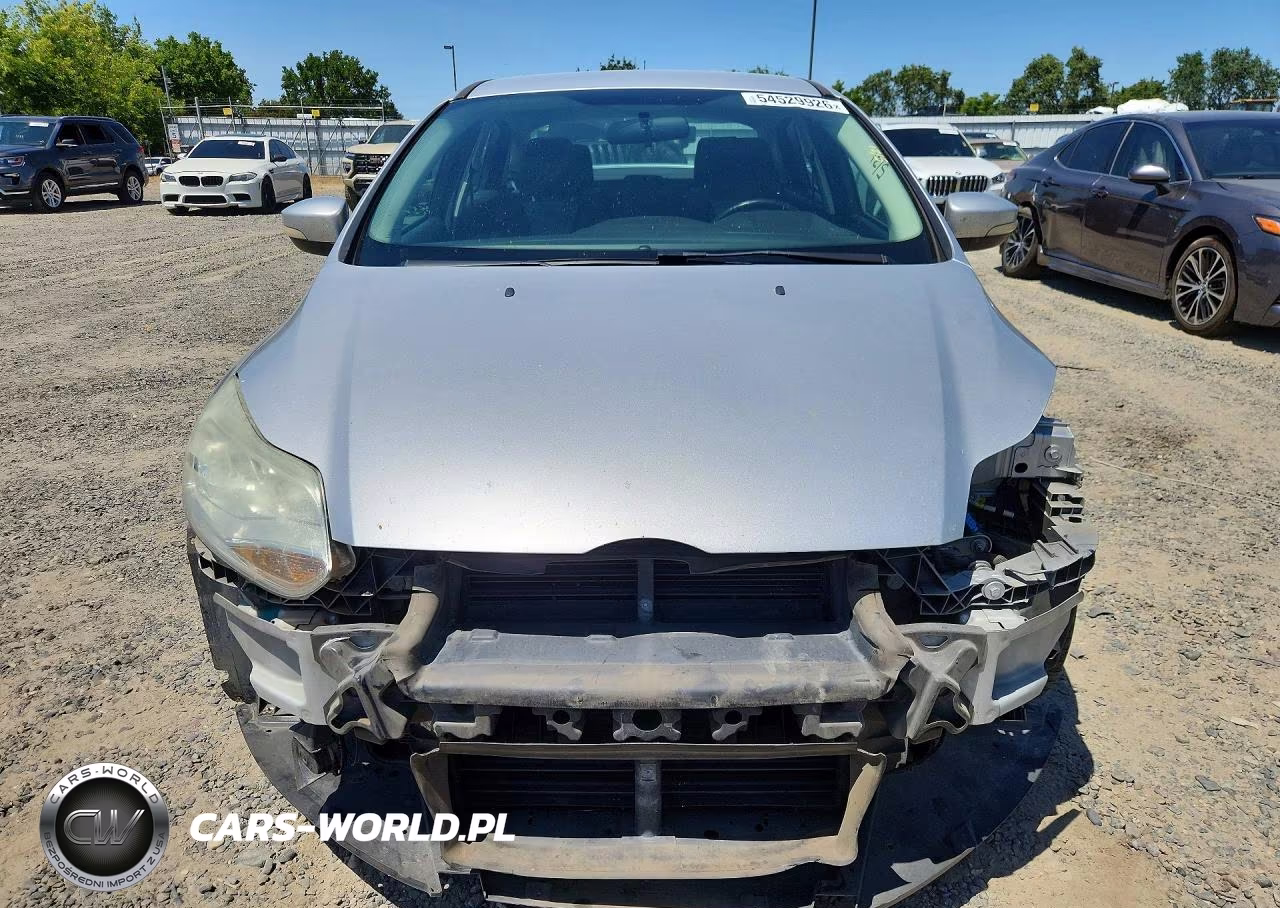 2014 Ford Focus Se VIN:1FADP3F29EL375355 - 5