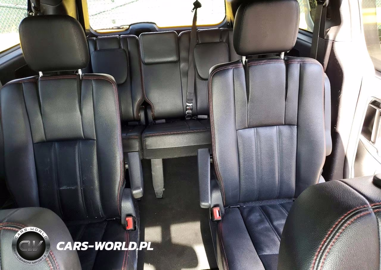2018 Dodge Grand Caravan Gt VIN:2C4RDGEG4JR335621 - 10