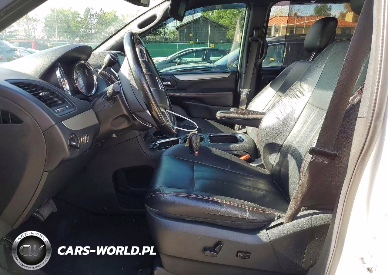 2018 Dodge Grand Caravan Gt VIN:2C4RDGEG4JR335621 - 7