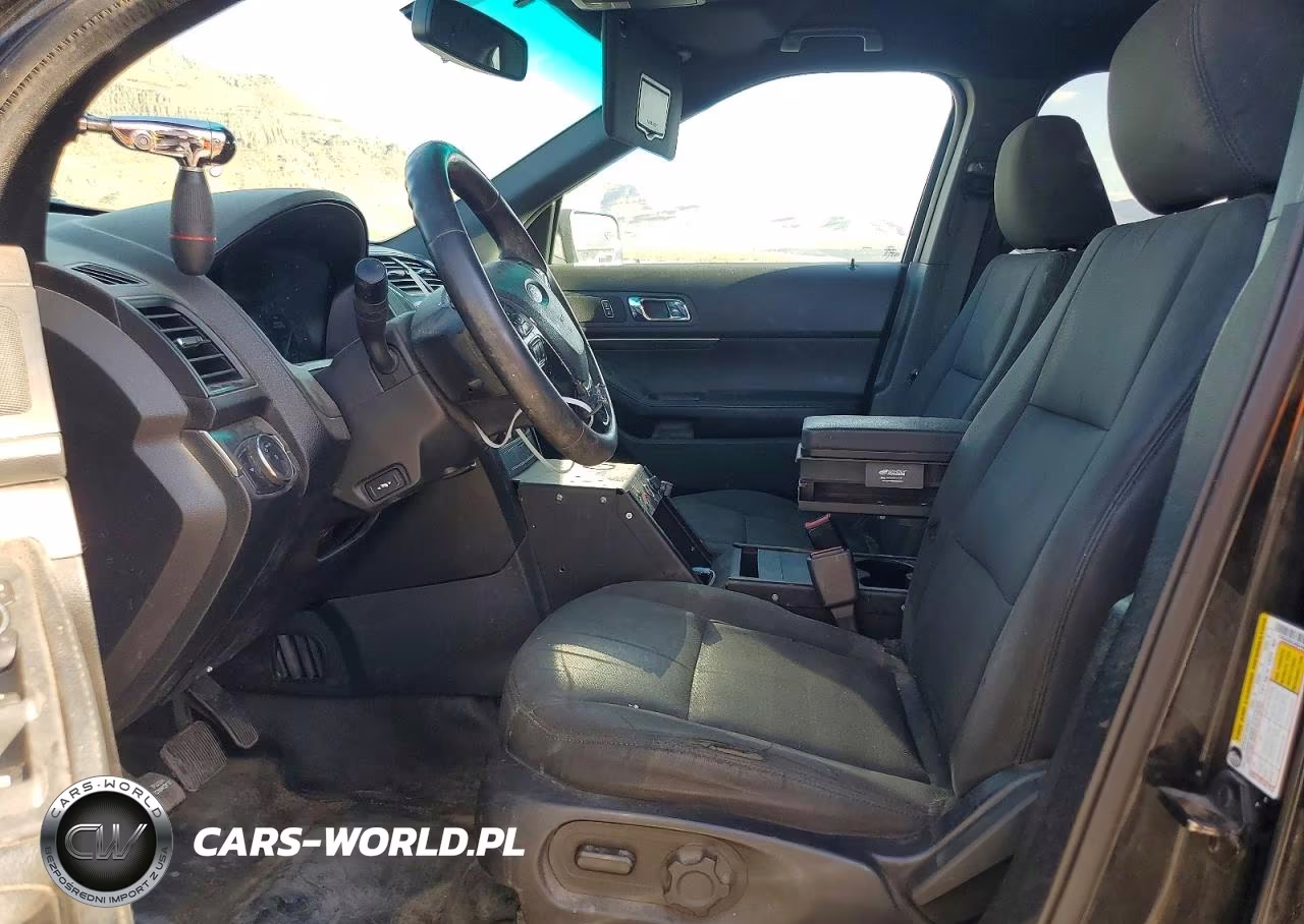 2017 Ford Explorer Police Interceptor VIN:1FM5K8AR2HGB40867 - 7