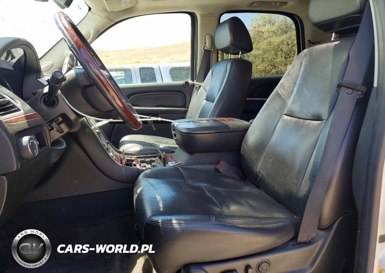 2008 Cadillac Escalade Luxury VIN:1GYFK63878R278761 - 7