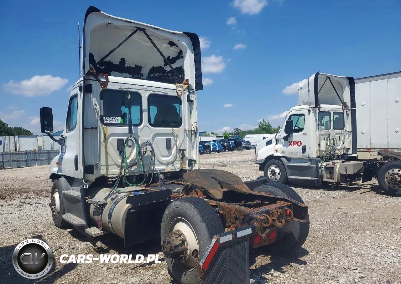 2017 Freightliner Cascadia 113 Semi Truck VIN:3AKBGADV9HSJD0569 - 3