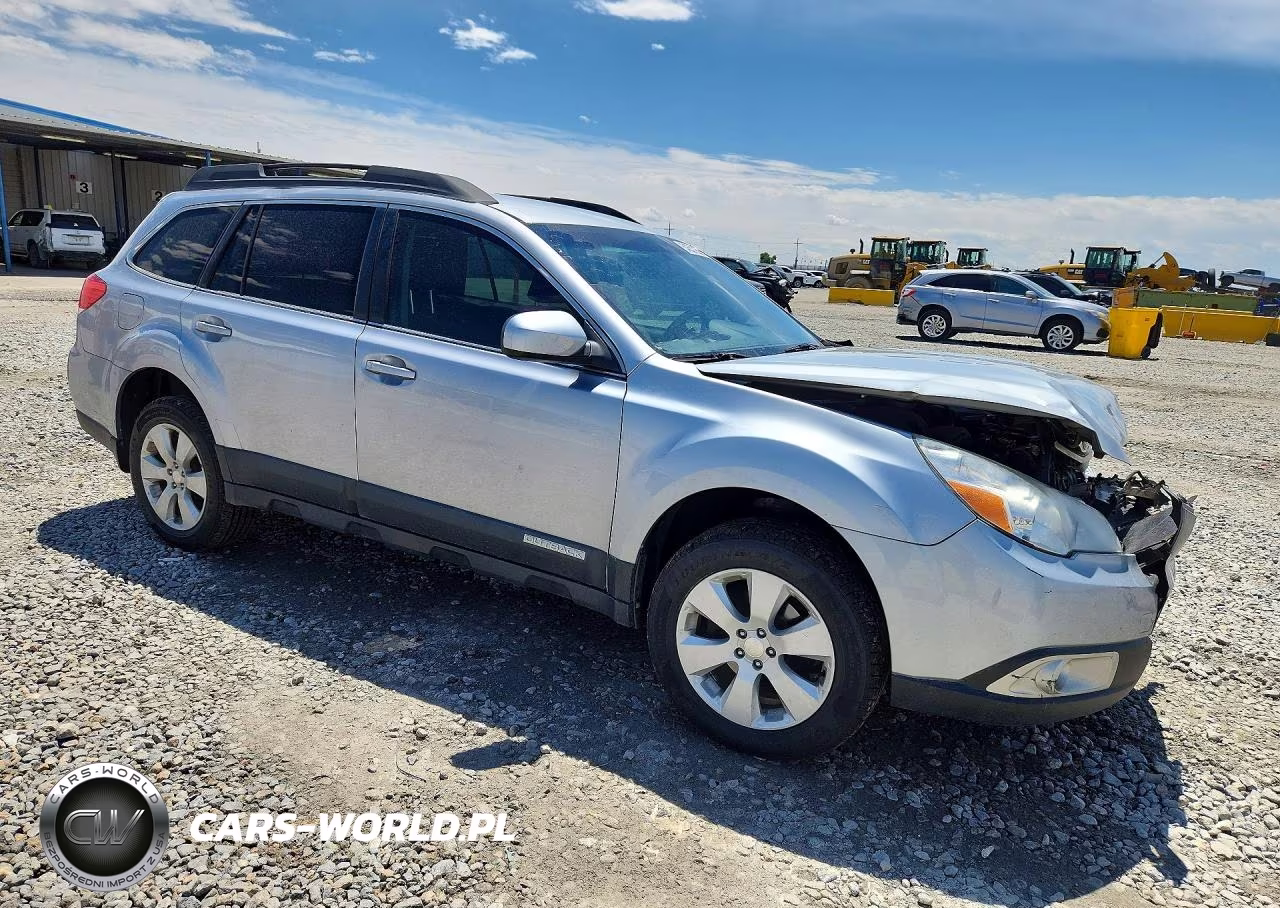 2012 Subaru Outback 2.5I Premium VIN:4S4BRBCC0C3237344 - 4