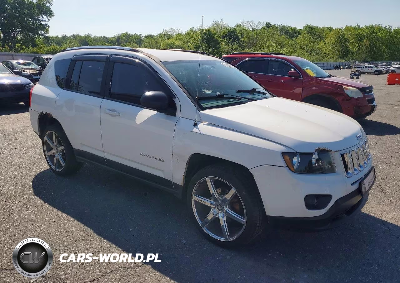 2012 Jeep Compass Sport VIN:1C4NJDBB7CD559826 - 4
