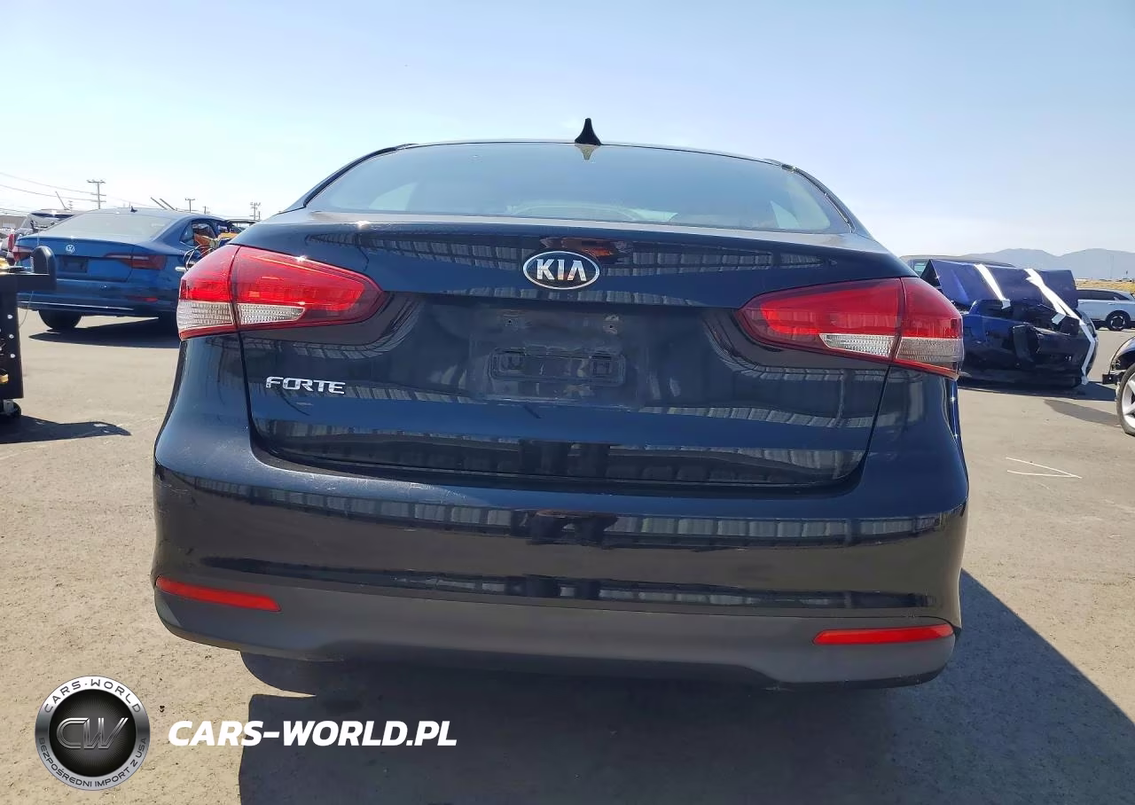 2017 Kia Forte VIN:3KPFK4A73HE152879 - 6