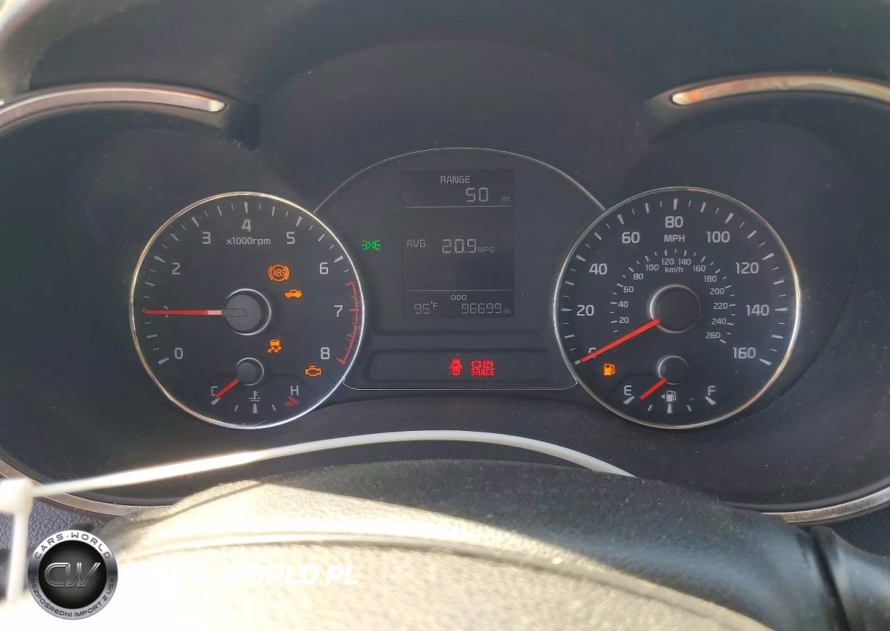 2017 Kia Forte VIN:3KPFK4A73HE152879 - 9
