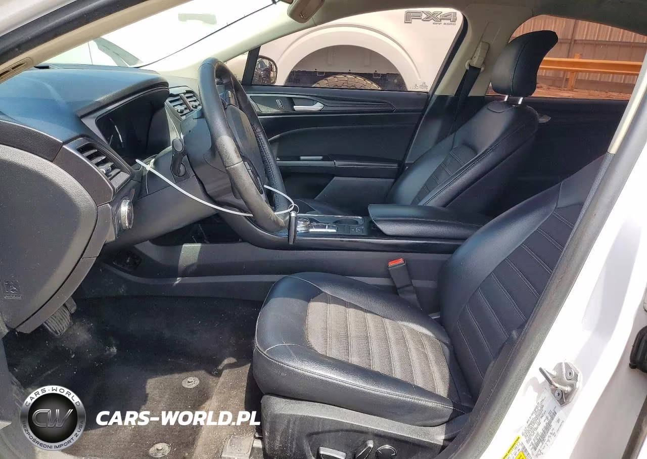 2018 Ford Fusion Se Hybrid VIN:3FA6P0LU5JR185254 - 7