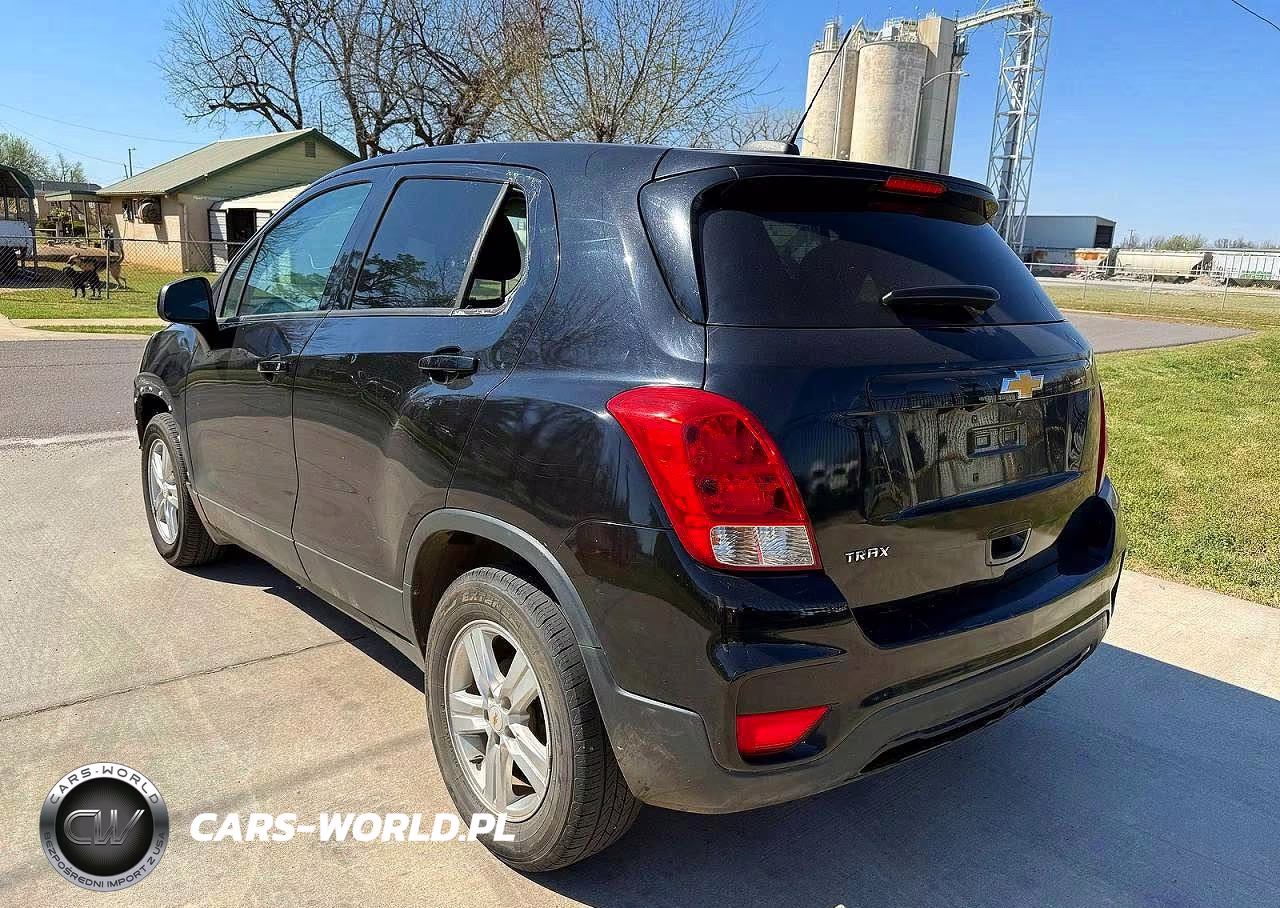 2020 Chevrolet Trax Ls VIN:KL7CJKSBXLB085648 - 3