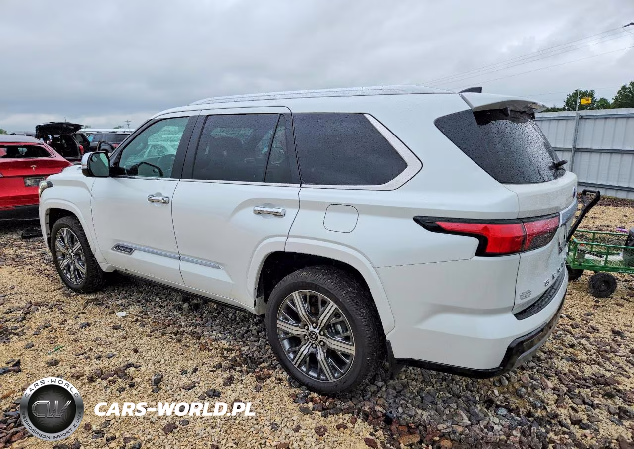 2023 Toyota Sequoia VIN:7SVAAABA5PX011385 - 2