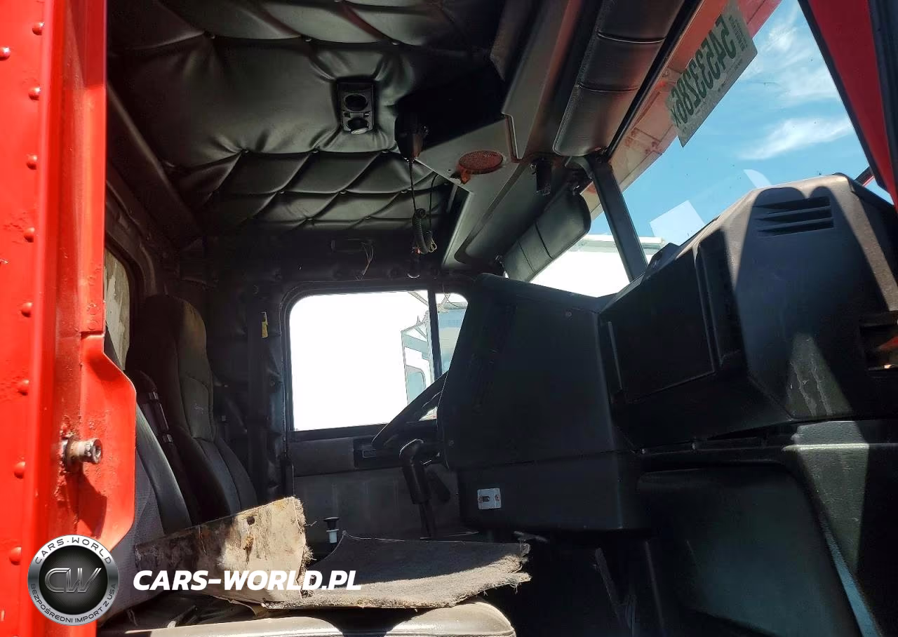 2000 Freightliner Conventional Fld120 VIN:1FVNFWEB5YLB89716 - 6