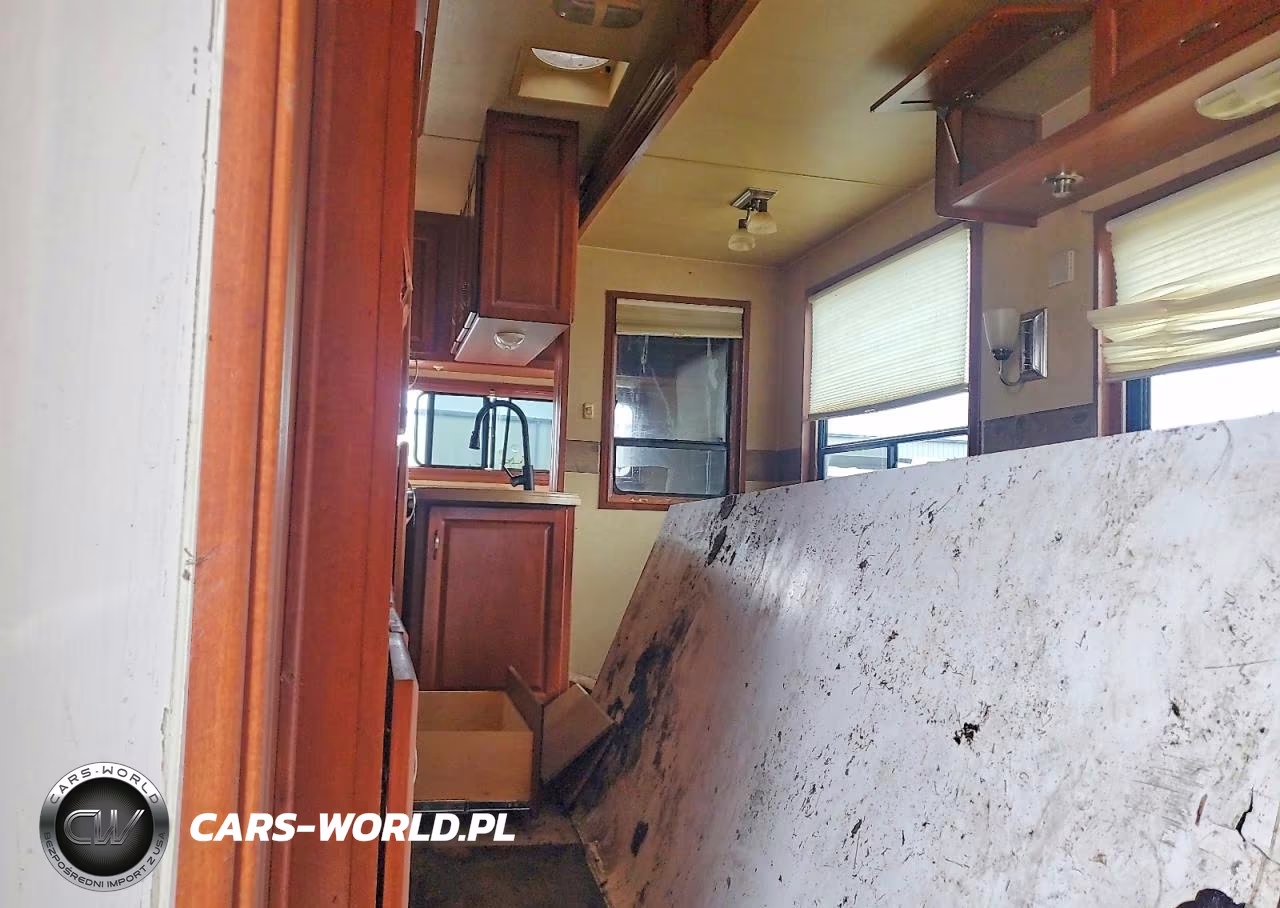 2007 Doubletree Selectsuit Camper VIN:5KEFA362471003135 - 6