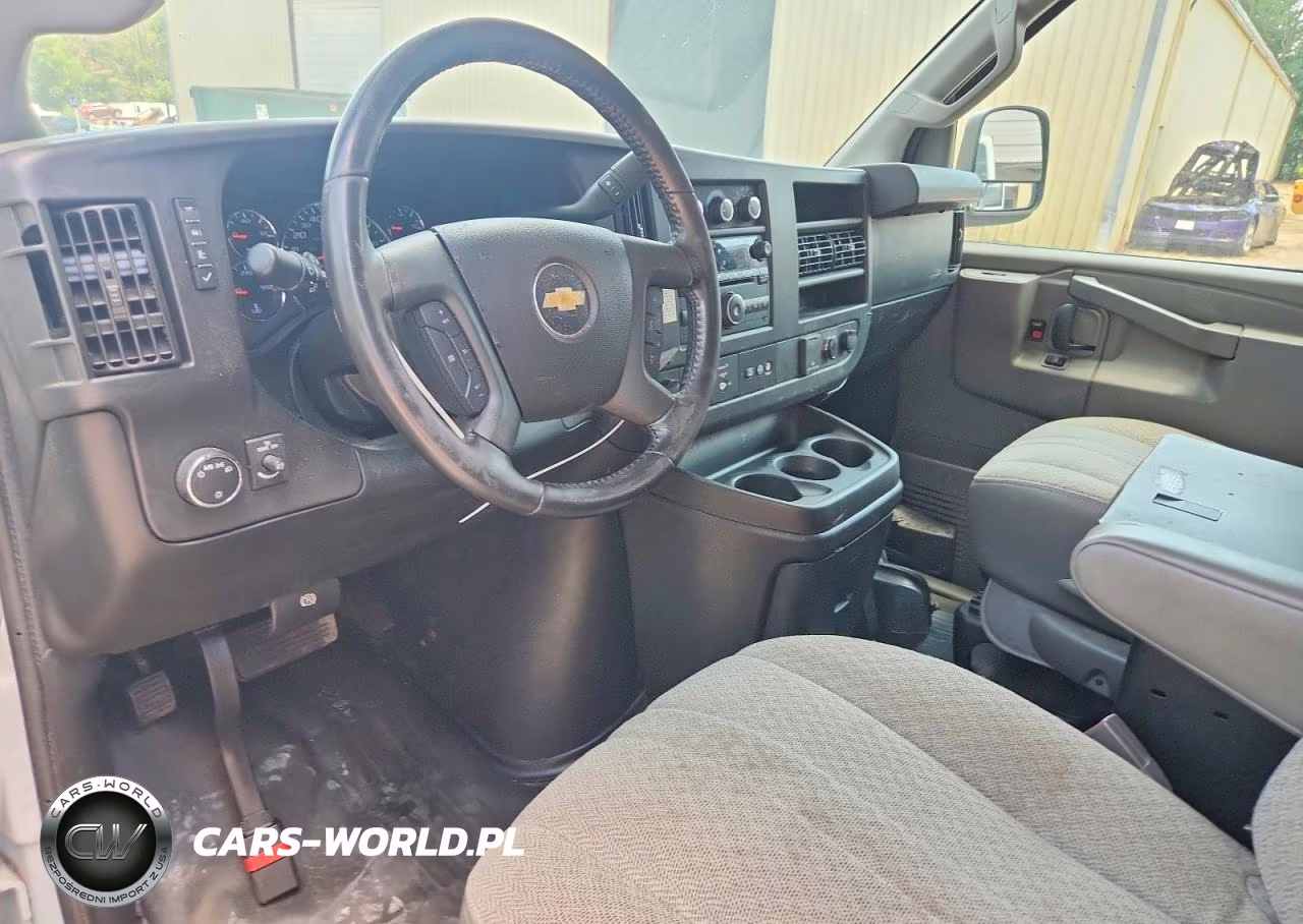 2020 Chevrolet Express 2500 Cargo Delivery Van VIN:1GCWGAFGXL1273784 - 8