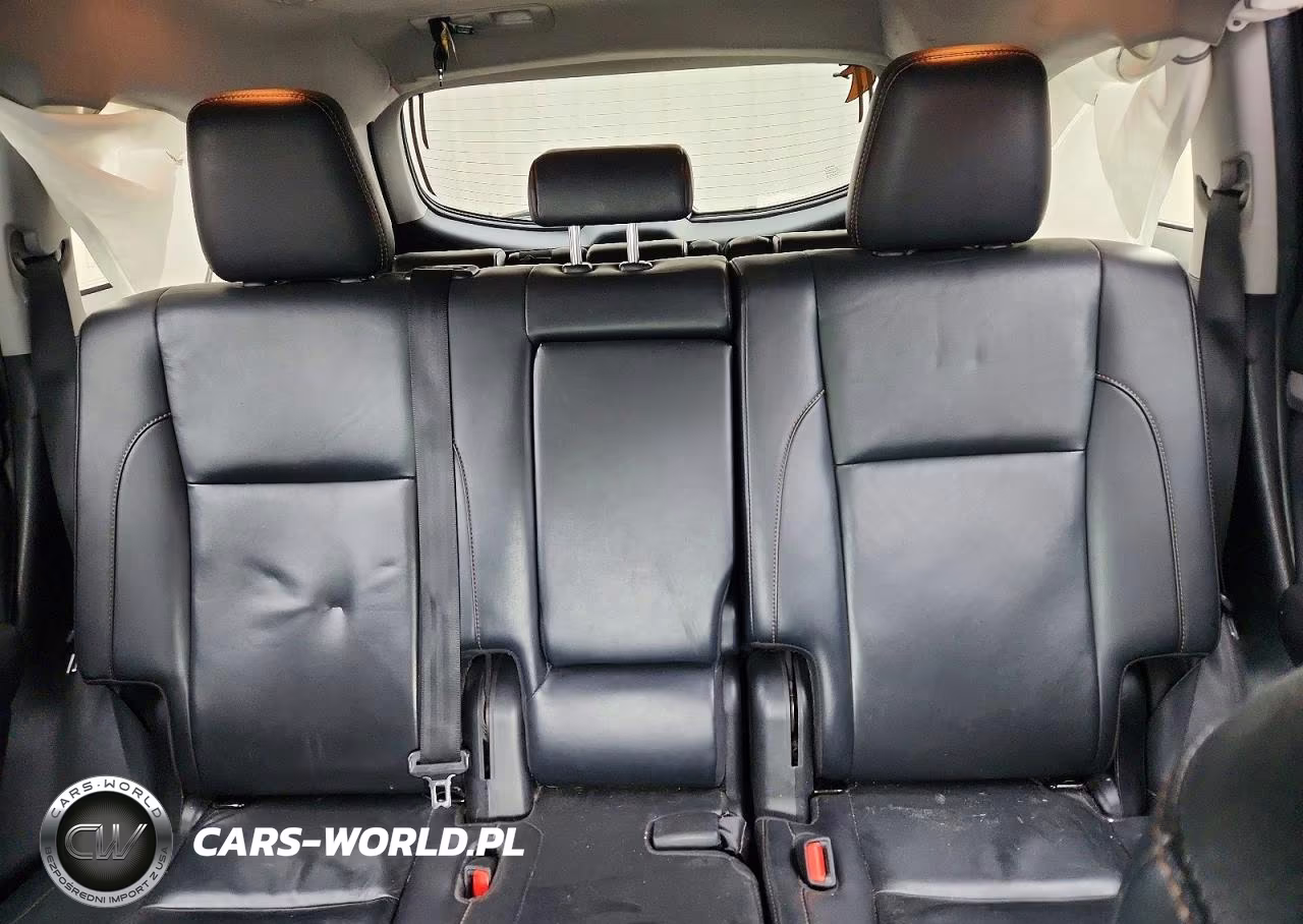 2019 Toyota Highlander Xle VIN:5TDJZRFH3KS595132 - 10