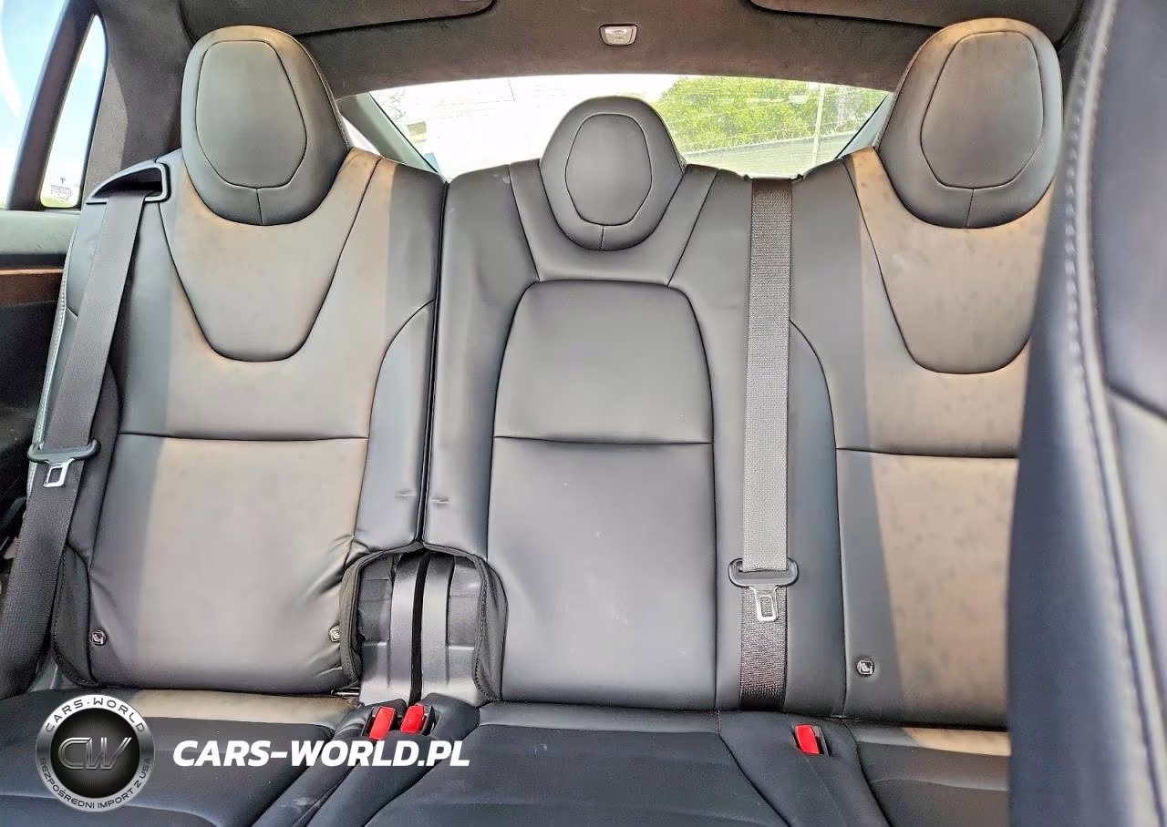 2020 Tesla Model X VIN:5YJXCAE20LF238426 - 10