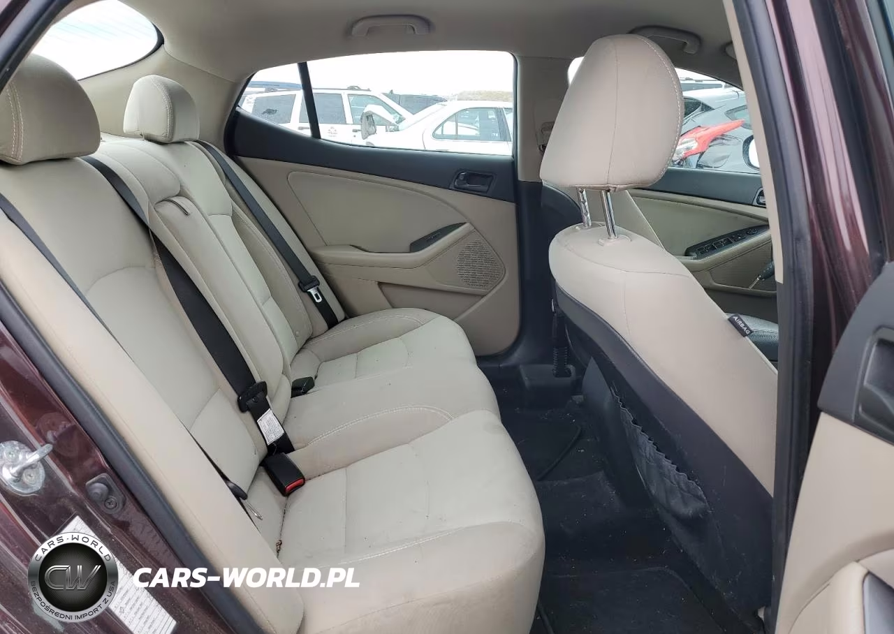 2014 Kia Optima Lx VIN:5XXGM4A75EG260678 - 10