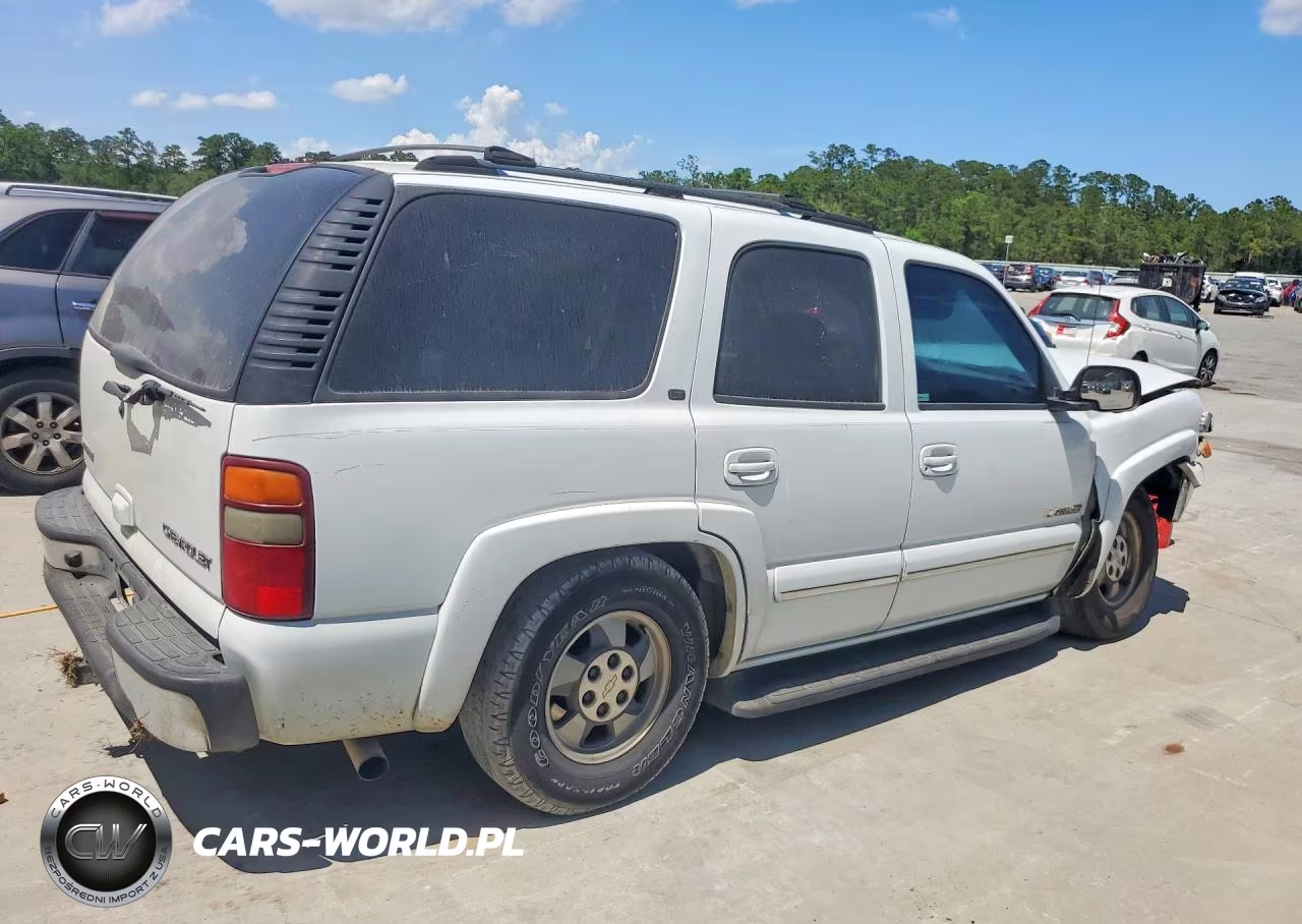 2003 Chevrolet Tahoe C1500 VIN:1GNEC13ZX3J339352 - 3
