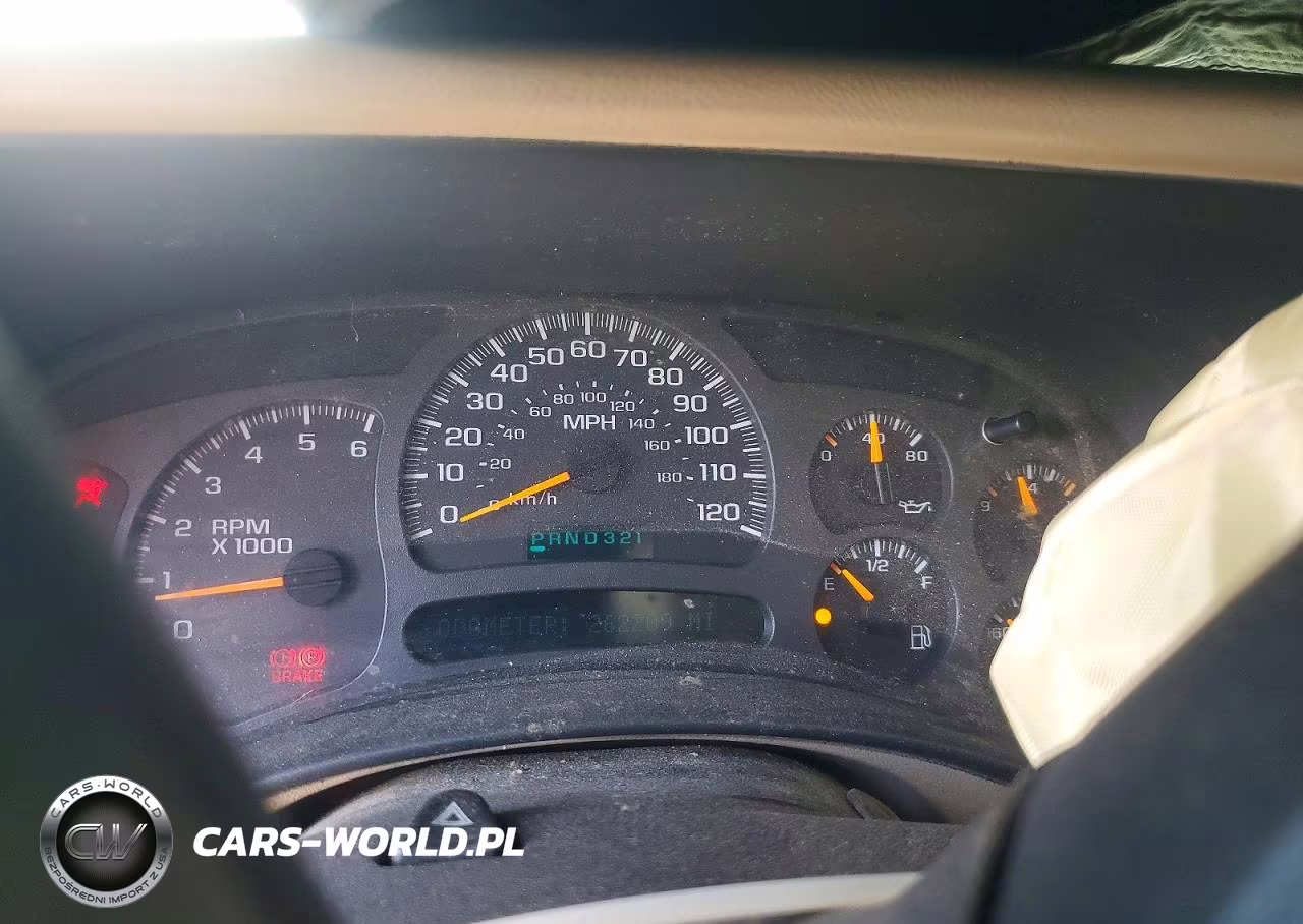 2003 Chevrolet Tahoe C1500 VIN:1GNEC13ZX3J339352 - 9