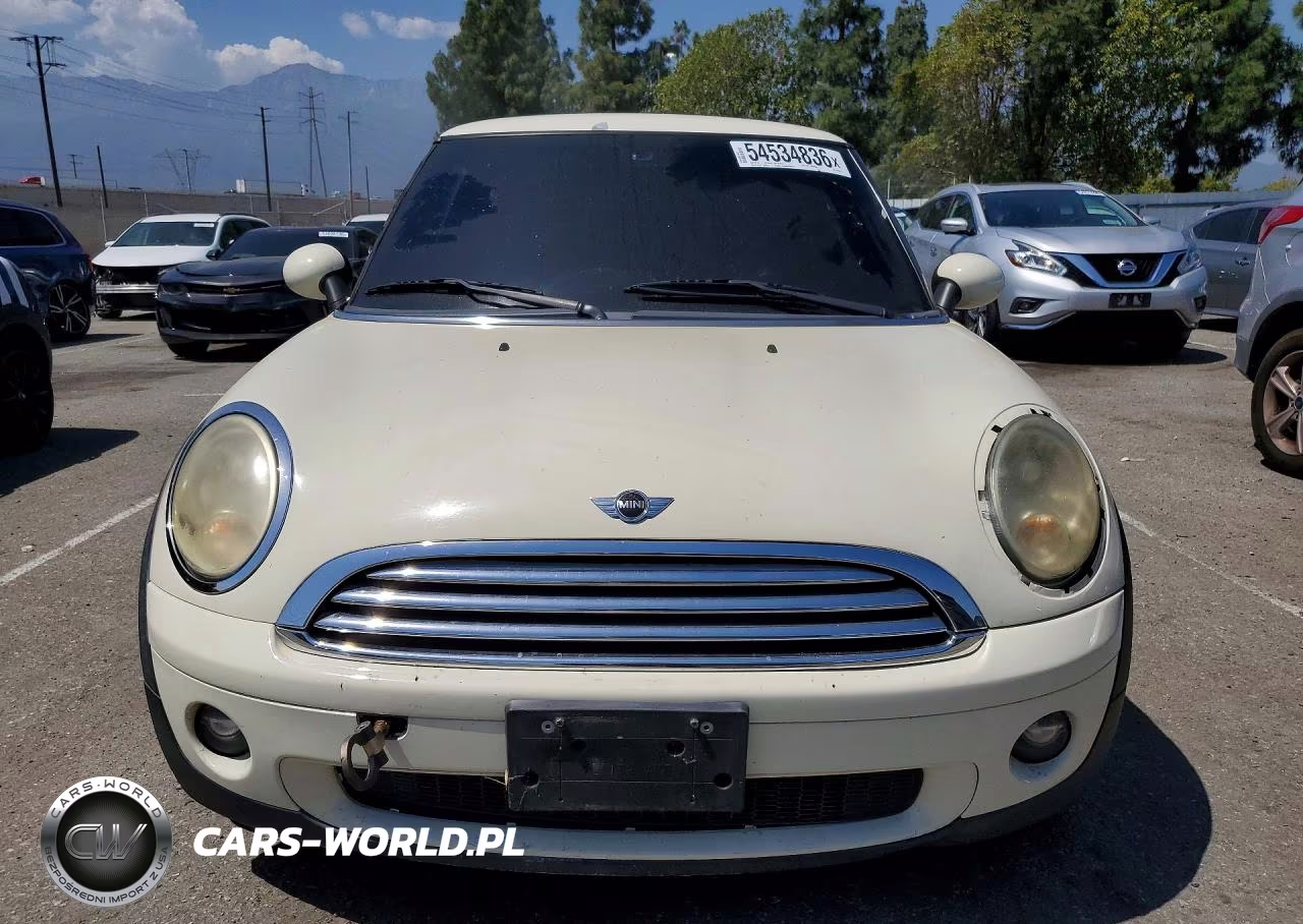 2009 Mini Cooper VIN:WMWMF33559TW79765 - 5