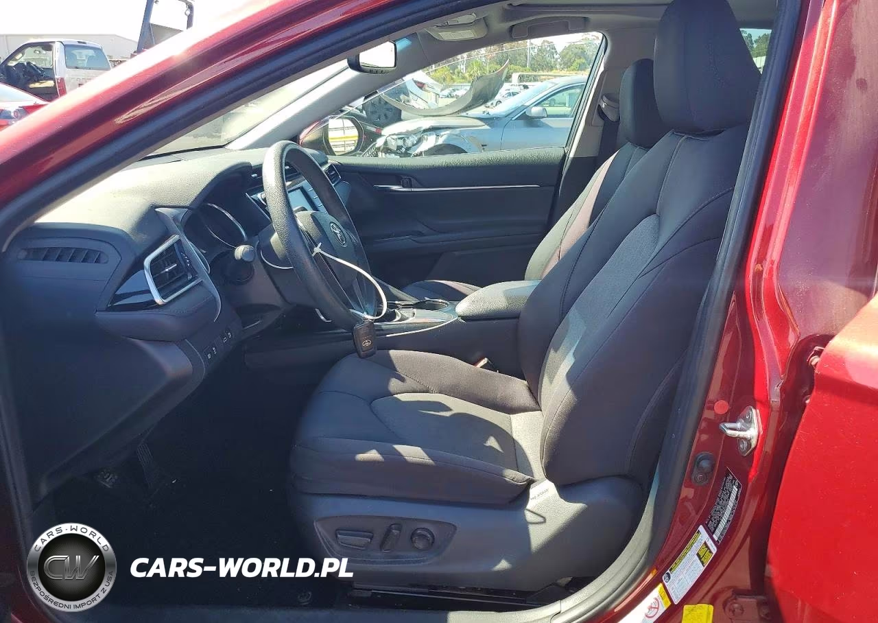 2018 Toyota Camry Le VIN:4T1B11HK9JU548974 - 7