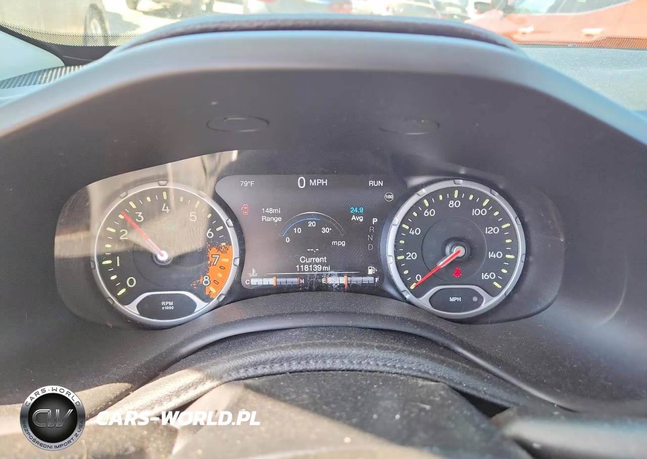 2017 Jeep Renegade Limited VIN:ZACCJBDB2HPE93042 - 9