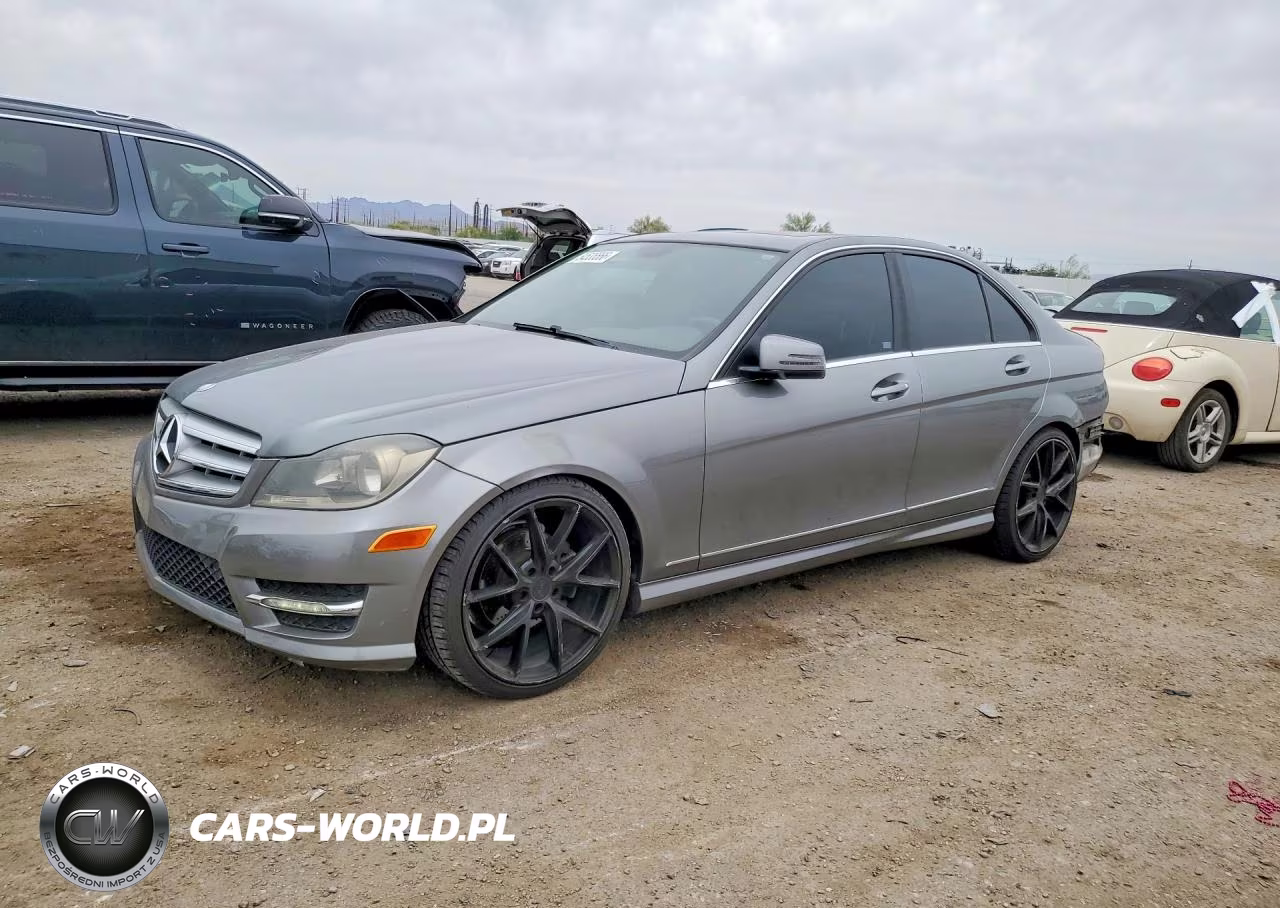 2013 Mercedes-Benz C 250