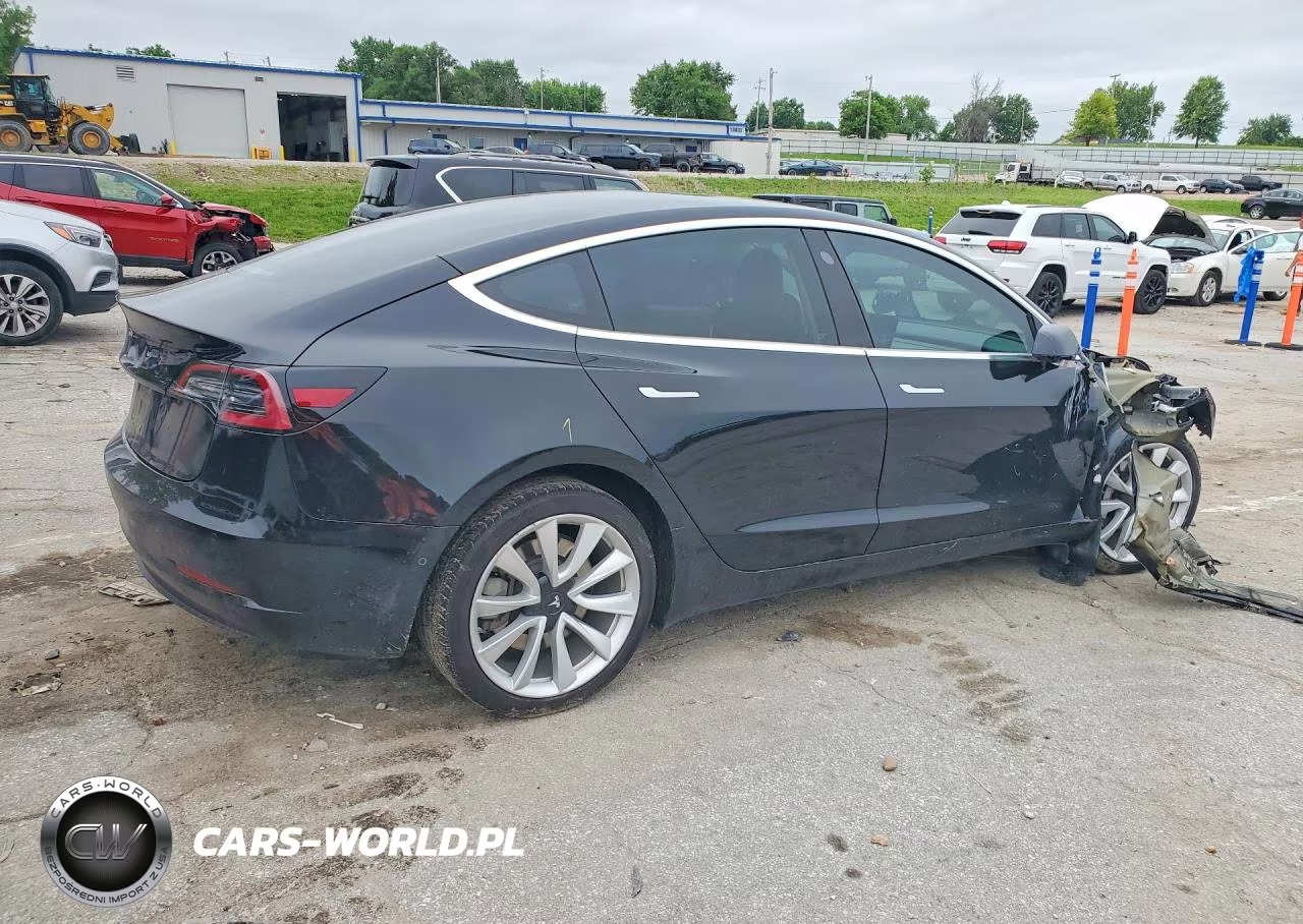 2018 Tesla 3 VIN:5YJ3E1EA4JF053597 - 3