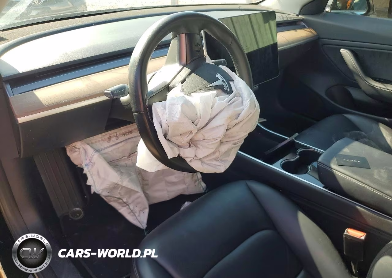 2018 Tesla 3 VIN:5YJ3E1EA4JF053597 - 8