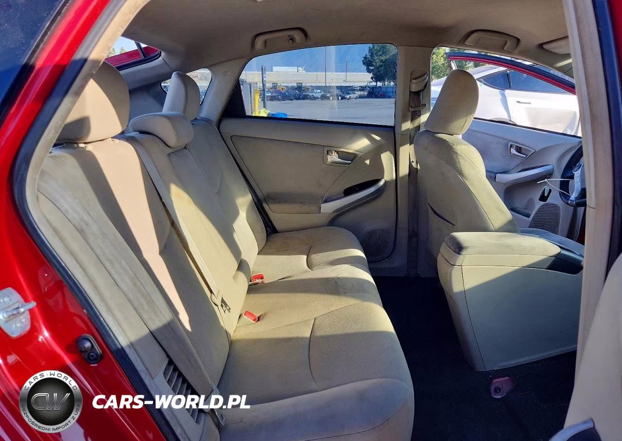 2015 Toyota Prius Two VIN:JTDKN3DU7F1916976 - 10