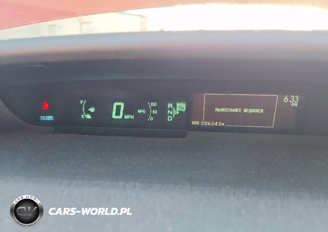 2015 Toyota Prius Two VIN:JTDKN3DU7F1916976 - 9